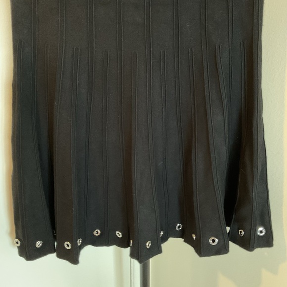 24. DKNY by Donna Karan Logo Grommet Black Skirt Size Medium - Picture 7 of 8